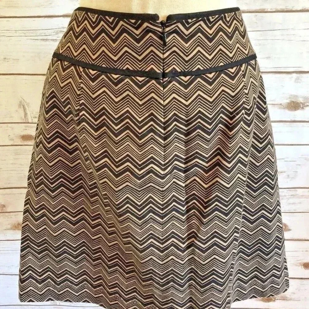 ANN TAYLOR LOFT Women Fully Lined Above the Knee Zig-Zag Brown Black Skirt Sz 6